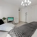 アパート Amplio Y Luminoso En 1 Linea Playa マルベーリャ