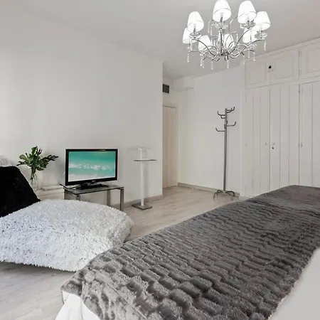 Apartment Amplio Y Luminoso En 1 Linea Playa Marbella